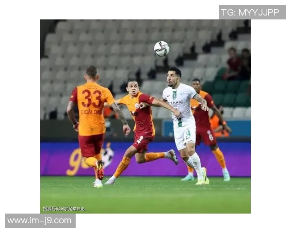 福法纳拒绝加拉塔萨雷加盟邀约多次沟通未获积极回应